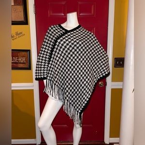 Houndstooth Fringe Poncho